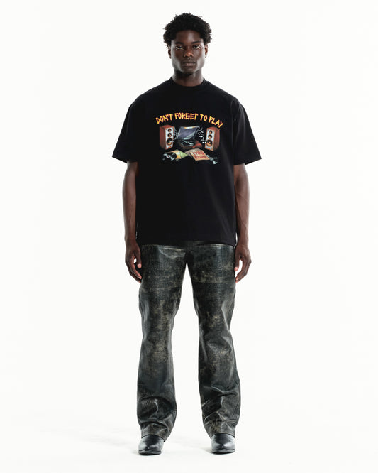 Ehrù Studios black “Don't Forget To Play” T-Shirt